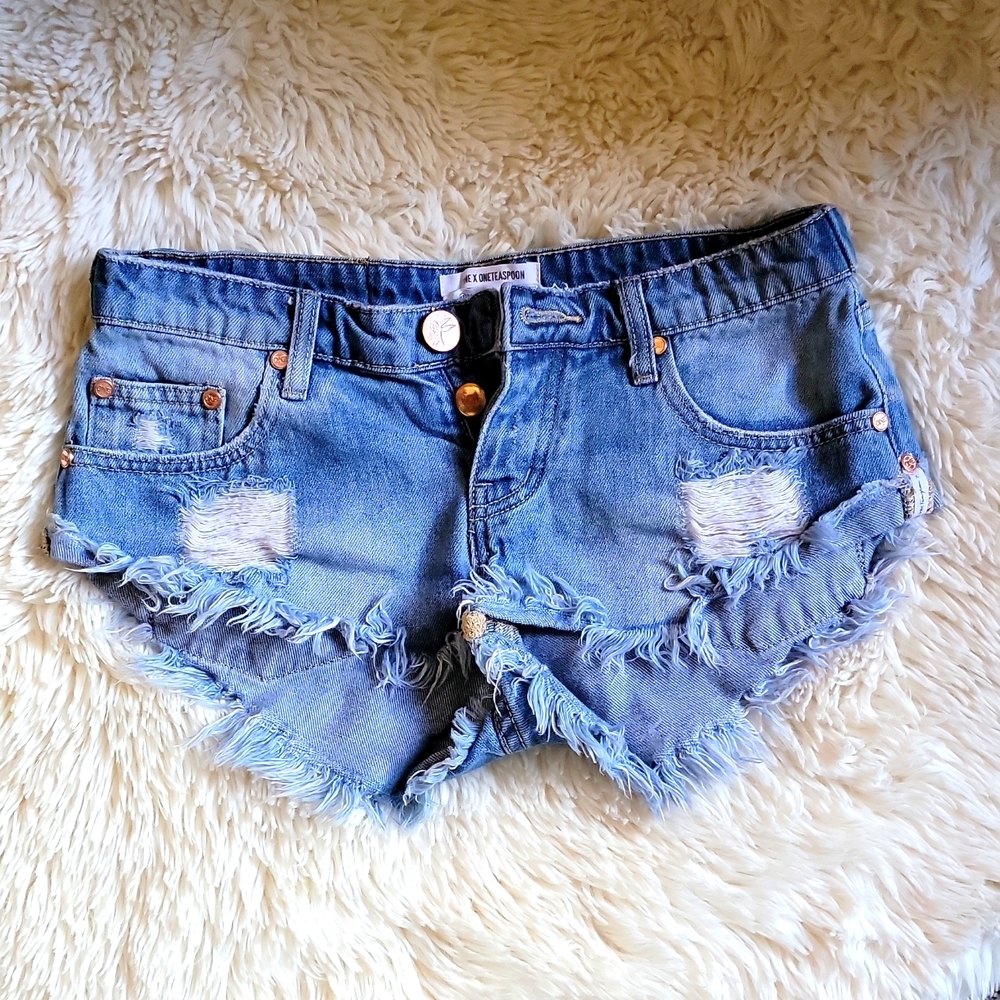 One x Oneteaspoon size 23 booty shorts